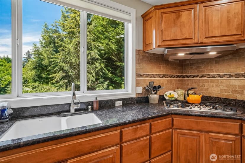 Property photo for 5110 N Foxglove Drive Nw, Gig Harbor photo 13
