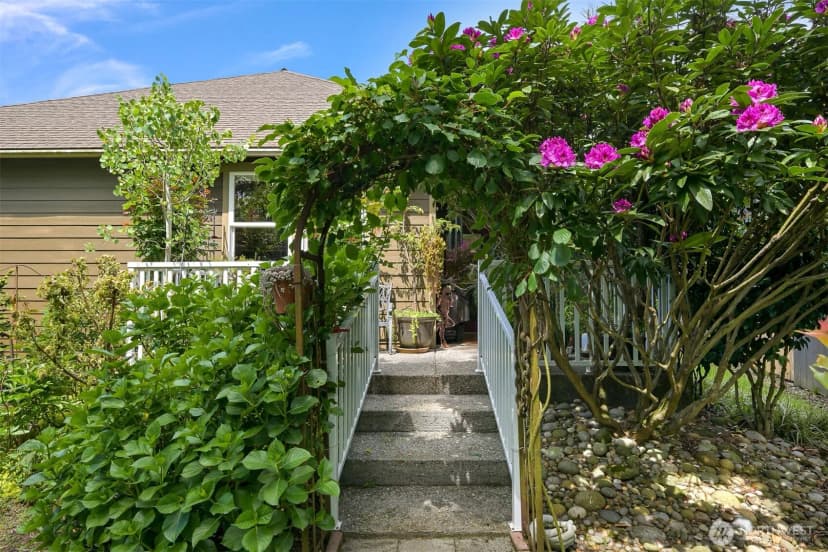 Property photo for 1759 Grand Avenue, Mount Vernon photo 33