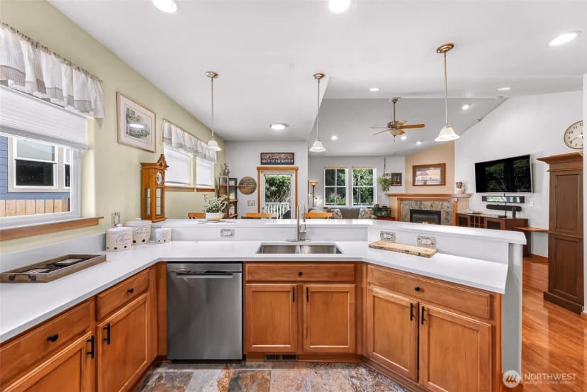 Property photo for 1759 Grand Avenue, Mount Vernon photo 8