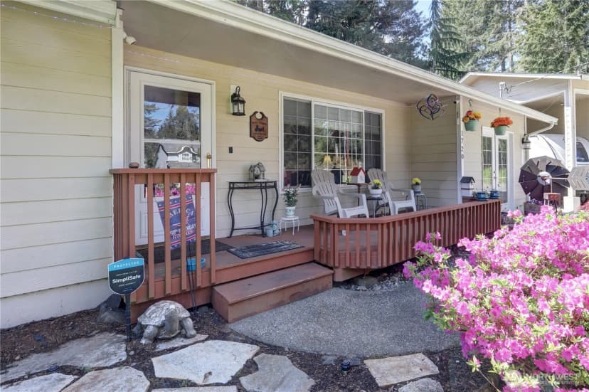 Property photo for 1720 E Saint Andrews Drive N, Shelton photo 2