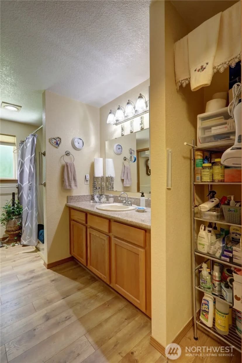 Property photo for 1720 E Saint Andrews Drive N, Shelton photo 11