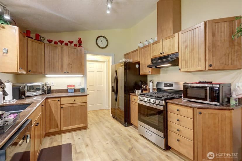Property photo for 1720 E Saint Andrews Drive N, Shelton photo 6