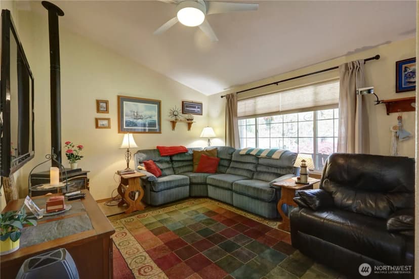 Property photo for 1720 E Saint Andrews Drive N, Shelton photo 12