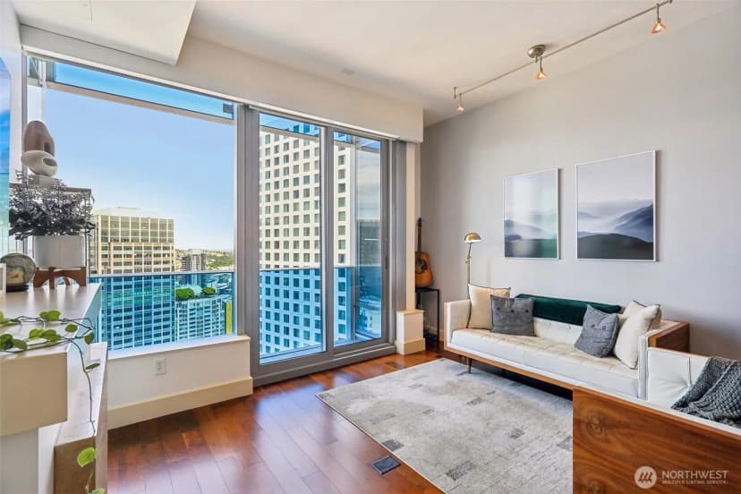 Property photo for 737 Olive Way #3701, Seattle photo 6
