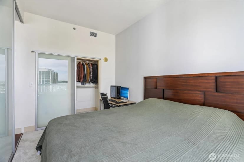 Property photo for 737 Olive Way #3701, Seattle photo 18