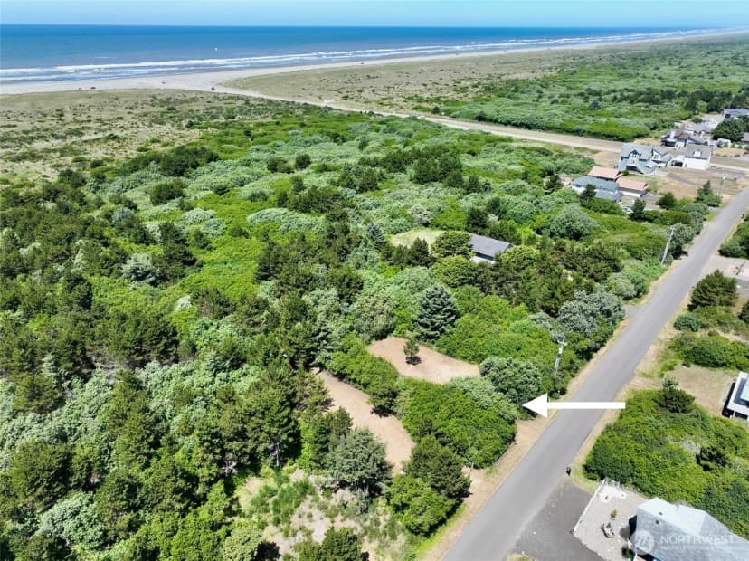 Property photo for 525 Sand Dune Avenue Sw, Ocean Shores