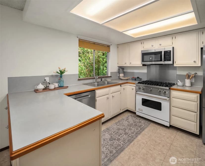 Property photo for 10218 Sw Tillicum Lane, Vashon photo 14