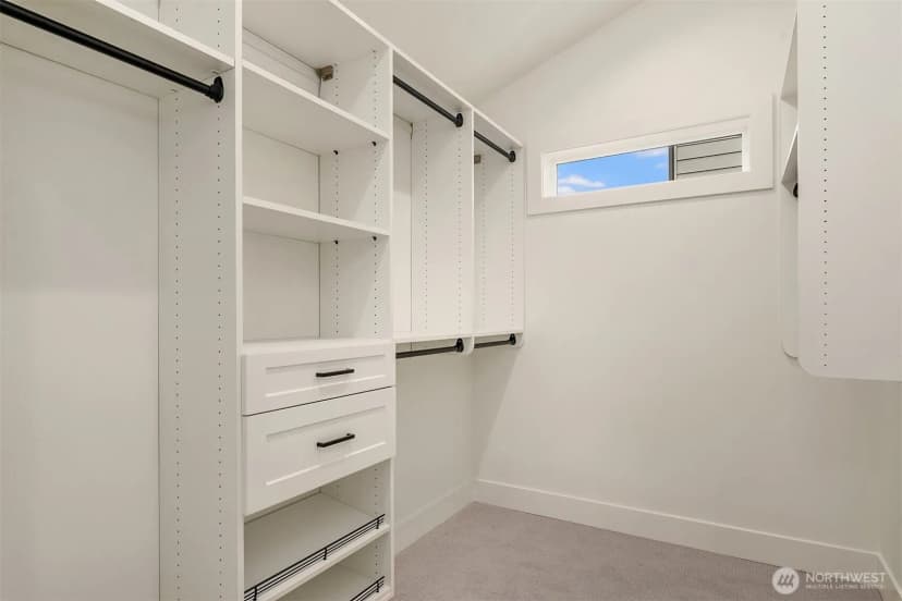Property photo for 4411 2nd Avenue Ne, Seattle photo 10