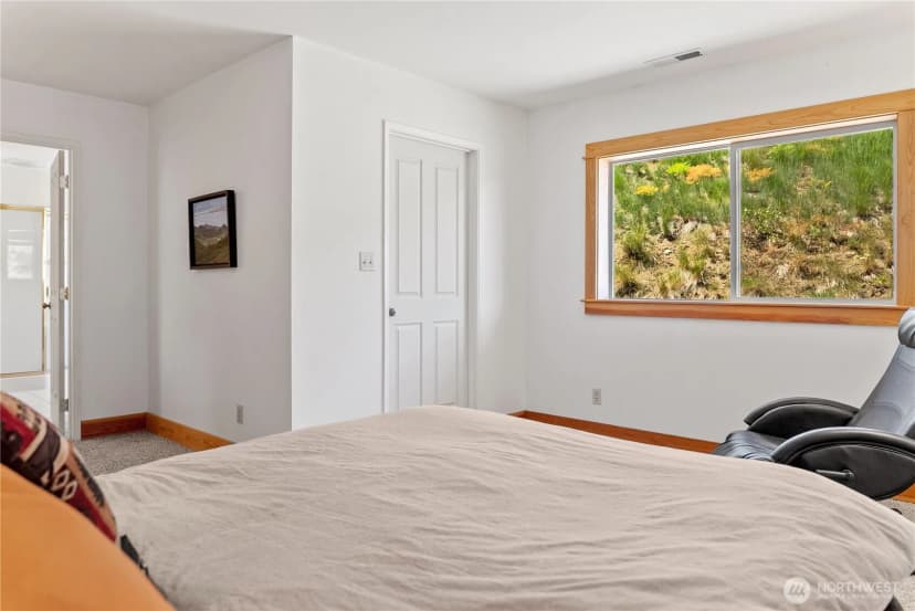 Property photo for 427 Rendezvous Road, Winthrop photo 26