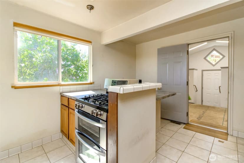 Property photo for 16235 Ne 51st Street, Redmond photo 25