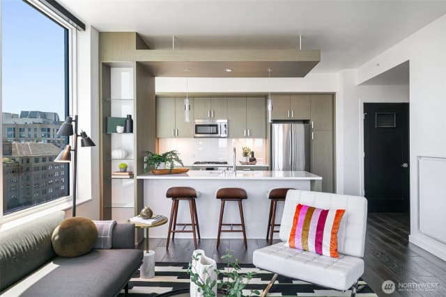 Property photo for 1321 Seneca Street #1303, Seattle photo 5