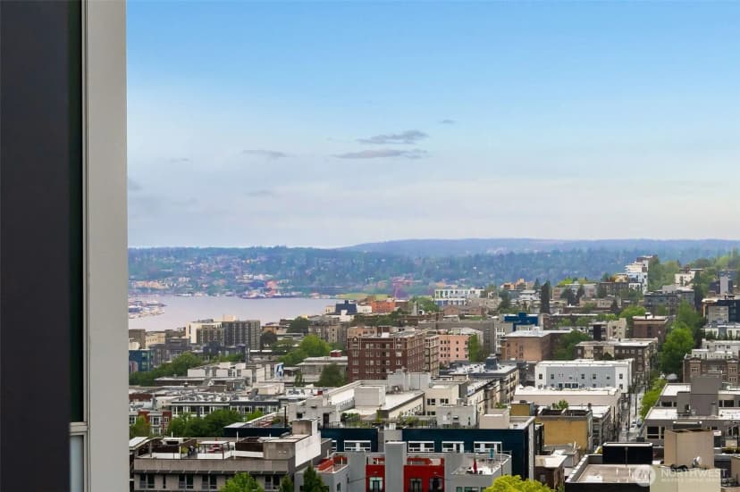 Property photo for 1321 Seneca Street #1303, Seattle photo 9