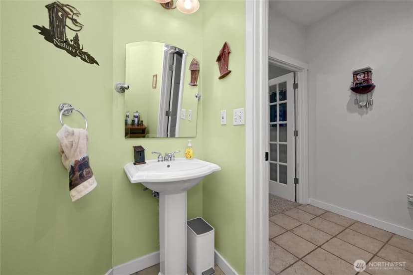 Property photo for 9954 Peace Road, Blaine photo 17