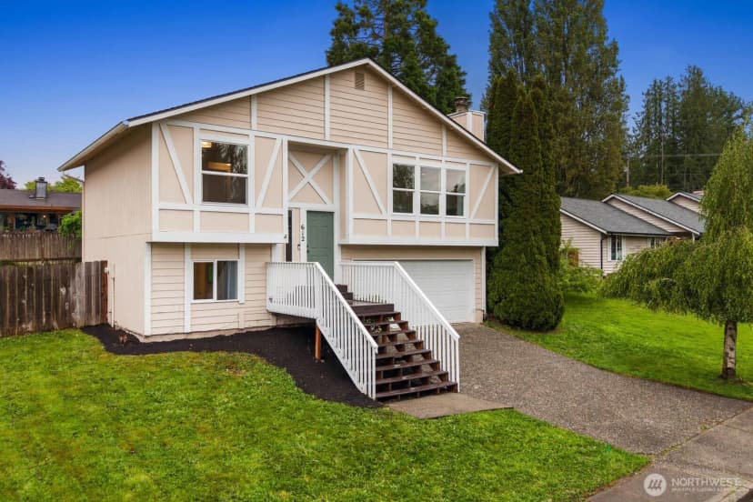 Property photo for 612 19th Street, Snohomish photo 3
