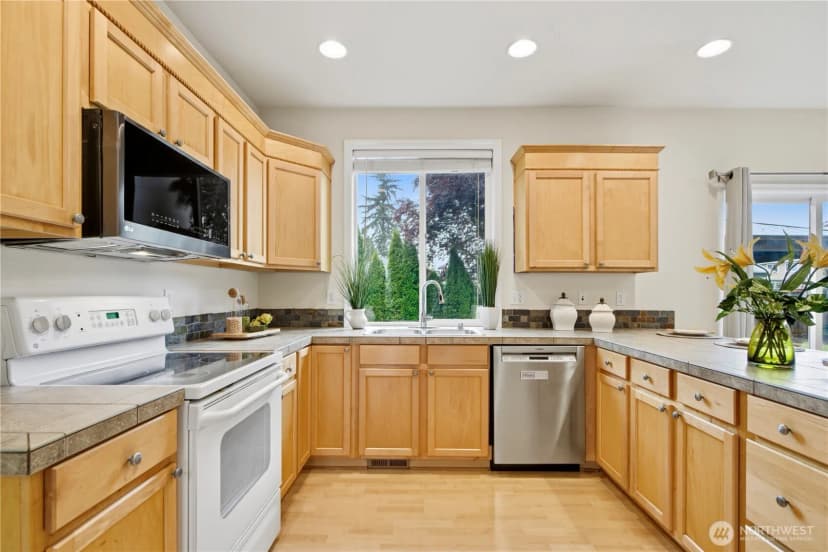 Property photo for 17617 44th Avenue W, Lynnwood photo 10