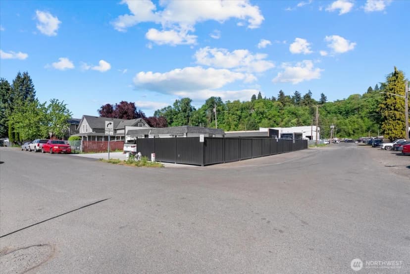 Property photo for 538 Railroad Avenue S, Kent photo 25