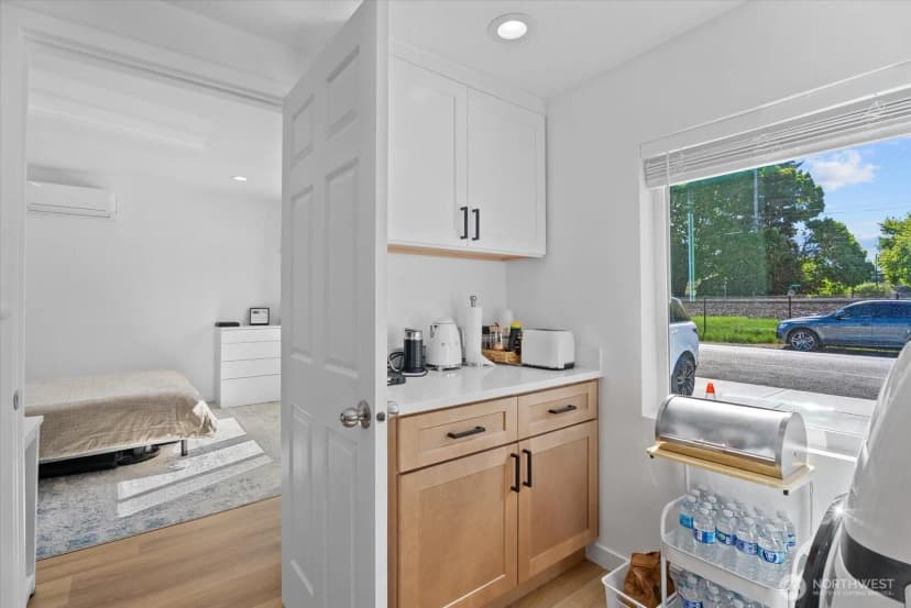 Property photo for 538 Railroad Avenue S, Kent photo 11