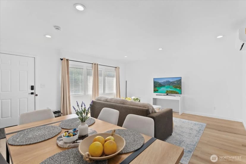 Property photo for 538 Railroad Avenue S, Kent photo 6