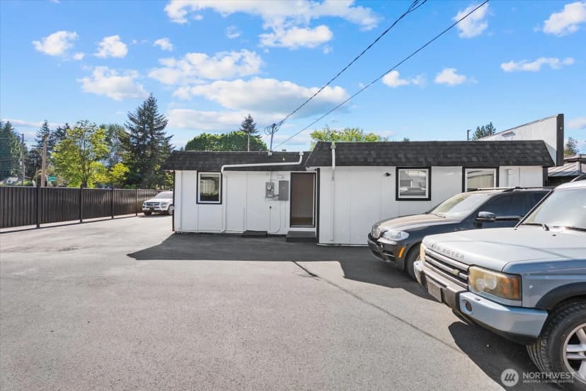 Property photo for 538 Railroad Avenue S, Kent photo 15
