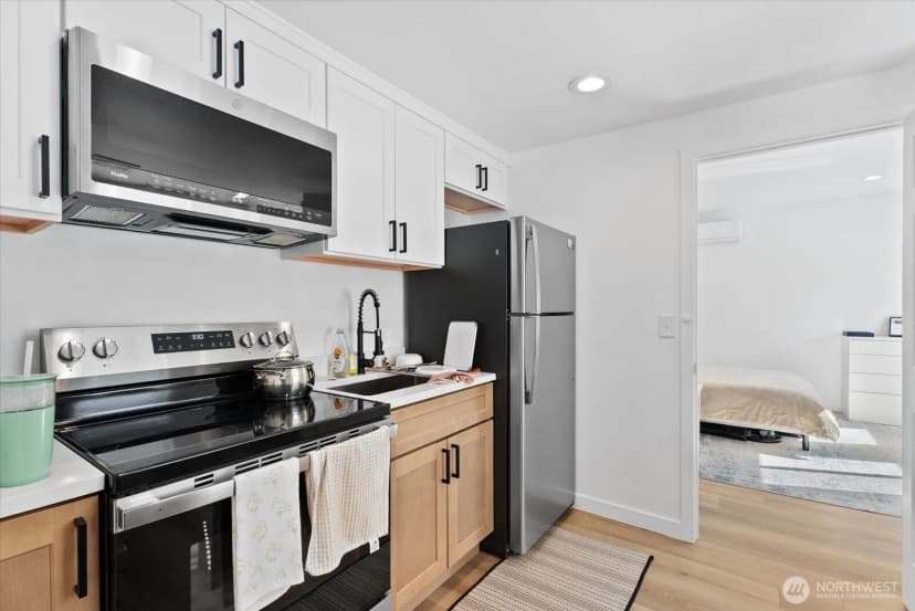 Property photo for 538 Railroad Avenue S, Kent photo 8