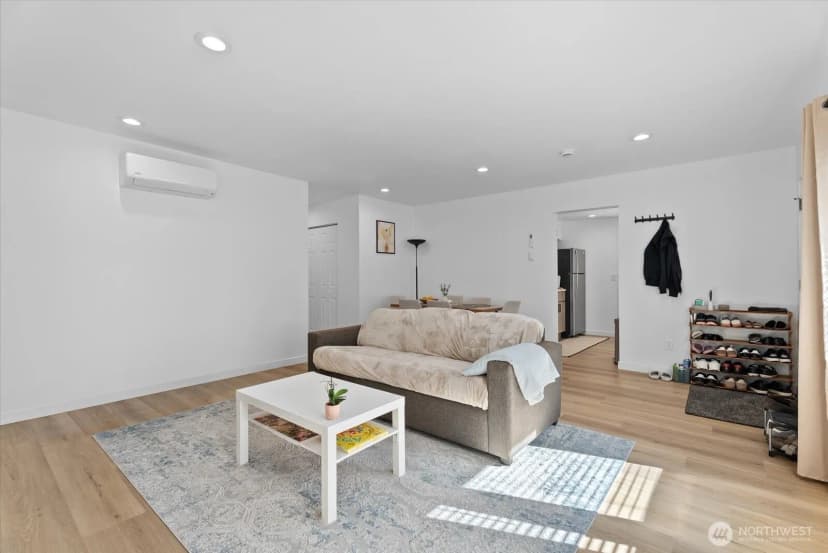 Property photo for 538 Railroad Avenue S, Kent photo 5