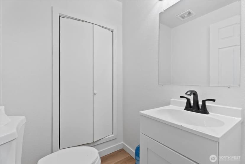 Property photo for 538 Railroad Avenue S, Kent photo 18