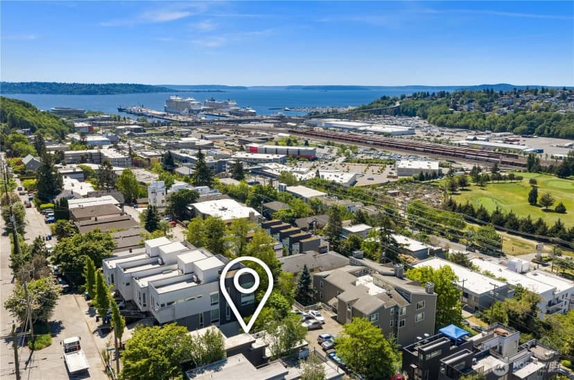 Property photo for 2601 13th Avenue W, Seattle photo 27