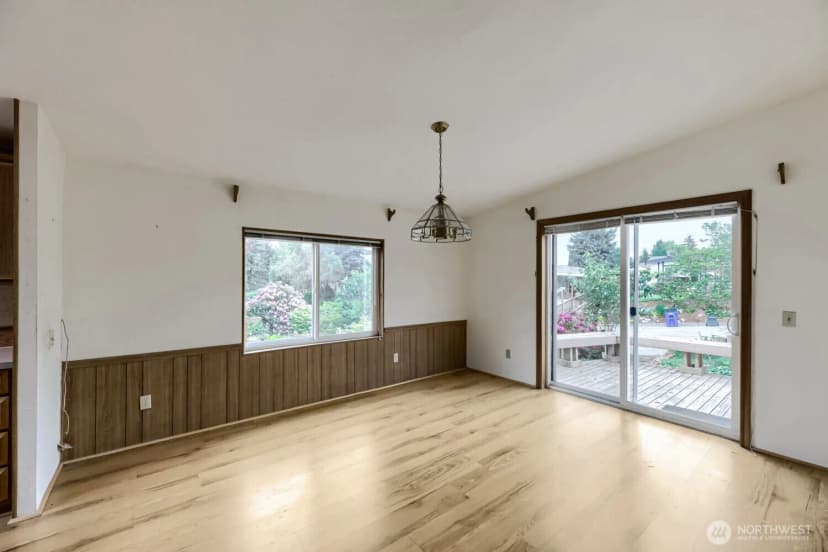 Property photo for 17125 Woodcrest Drive Ne, Bothell photo 8