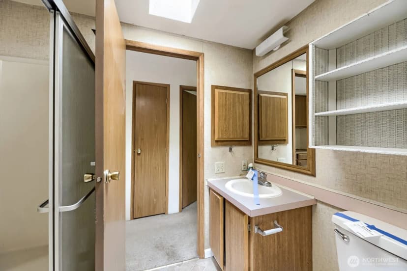 Property photo for 17125 Woodcrest Drive Ne, Bothell photo 17