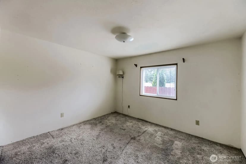 Property photo for 17125 Woodcrest Drive Ne, Bothell photo 15