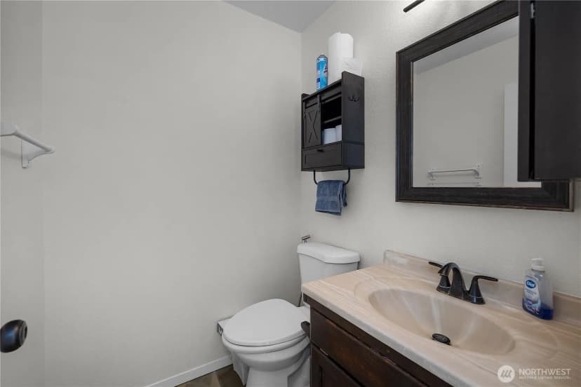 Property photo for 20711 1st Avenue E, Spanaway photo 15
