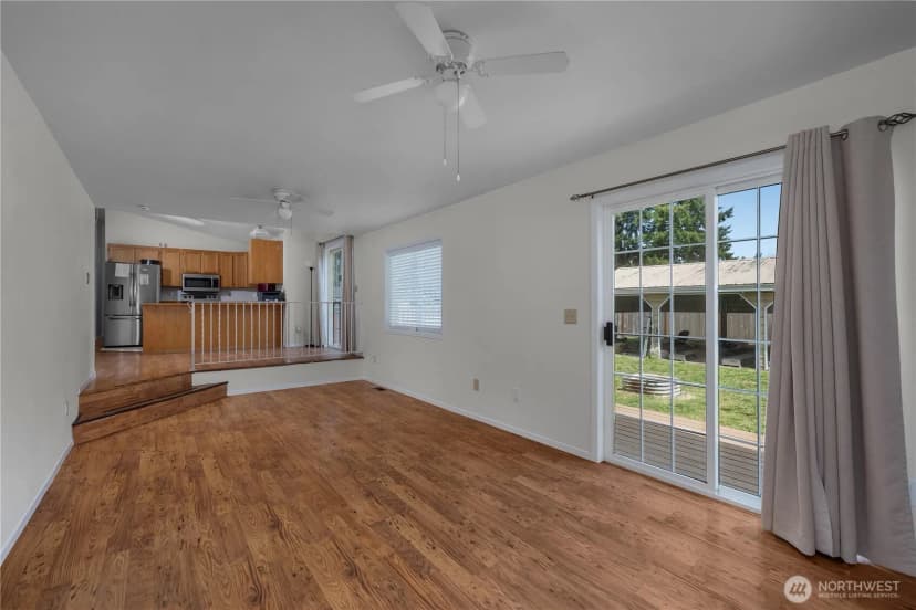 Property photo for 20711 1st Avenue E, Spanaway photo 13