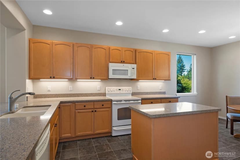 Property photo for 4812 Spokane Street Ne, Lacey photo 38