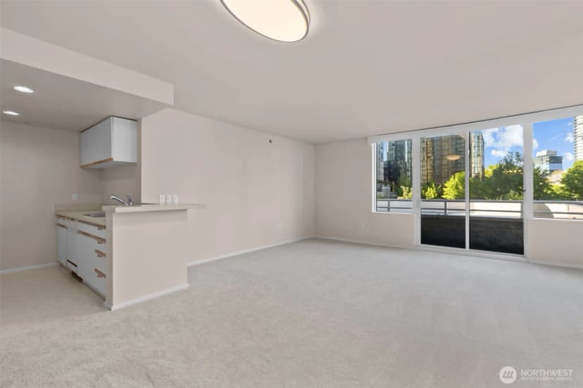 Property photo for 2600 2nd Avenue #503, Seattle photo 7
