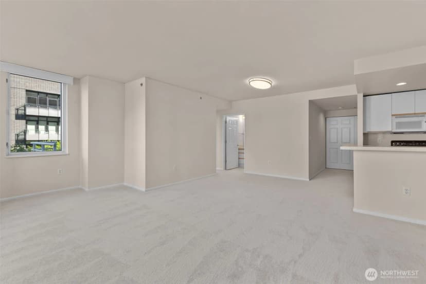 Property photo for 2600 2nd Avenue #503, Seattle photo 6
