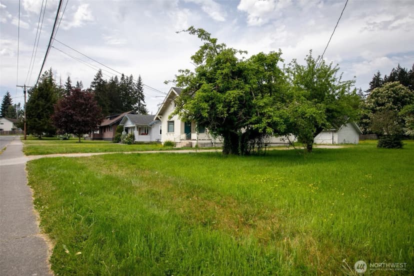 Property photo for 7911 276th Street Nw, Stanwood photo 28