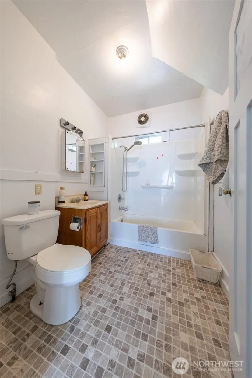 Property photo for 7911 276th Street Nw, Stanwood photo 14
