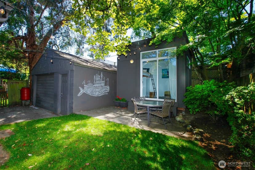 Property photo for 6525 23rd Avenue Ne, Seattle photo 24