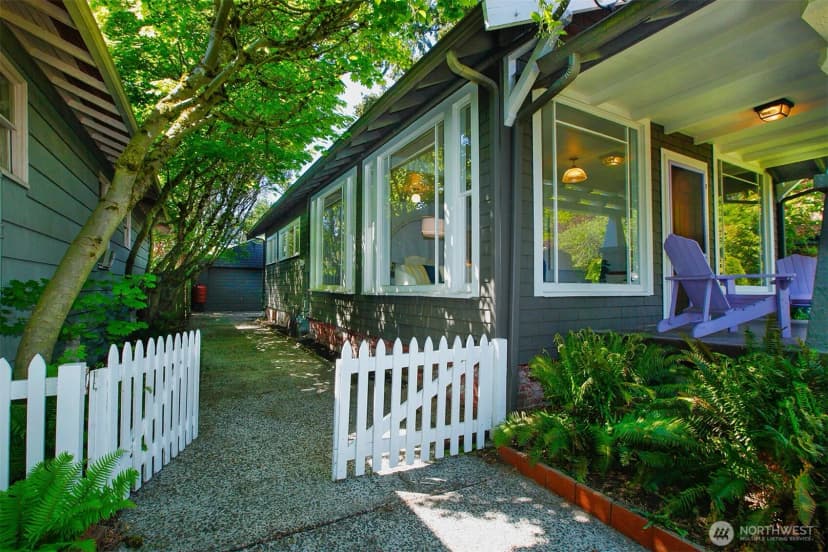 Property photo for 6525 23rd Avenue Ne, Seattle photo 32