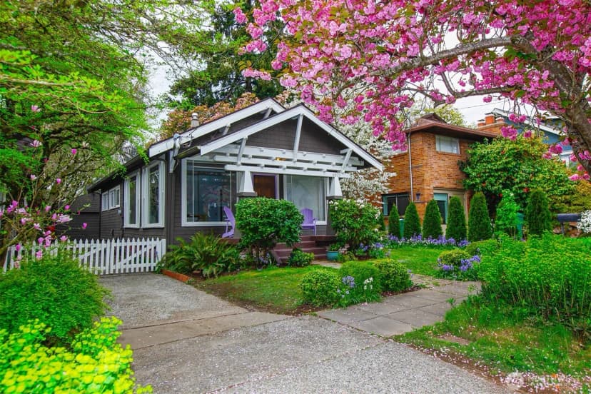 Property photo for 6525 23rd Avenue Ne, Seattle