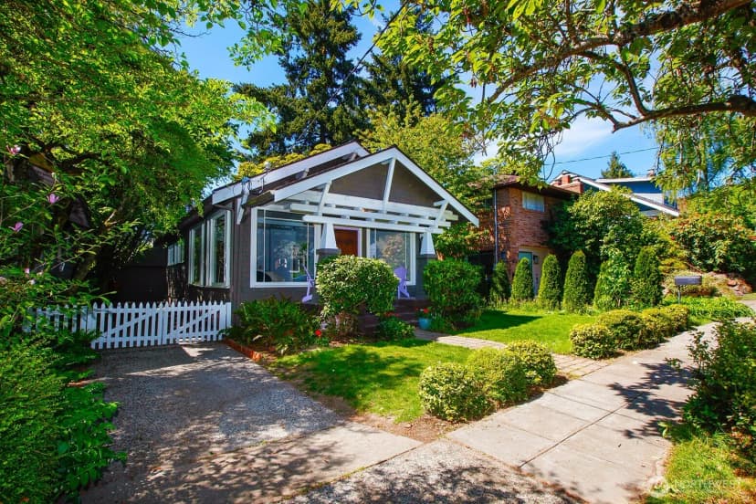Property photo for 6525 23rd Avenue Ne, Seattle photo 31