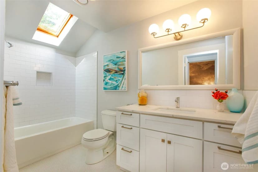 Property photo for 6525 23rd Avenue Ne, Seattle photo 17