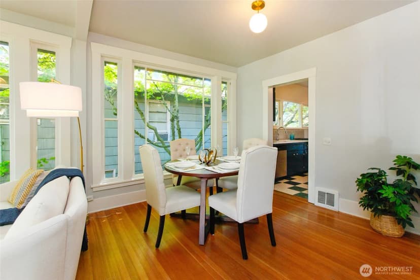 Property photo for 6525 23rd Avenue Ne, Seattle photo 9
