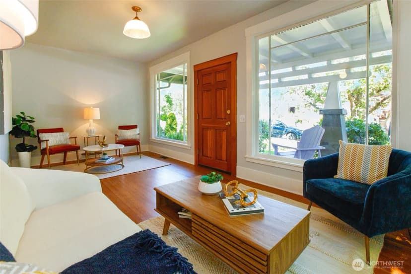 Property photo for 6525 23rd Avenue Ne, Seattle photo 6