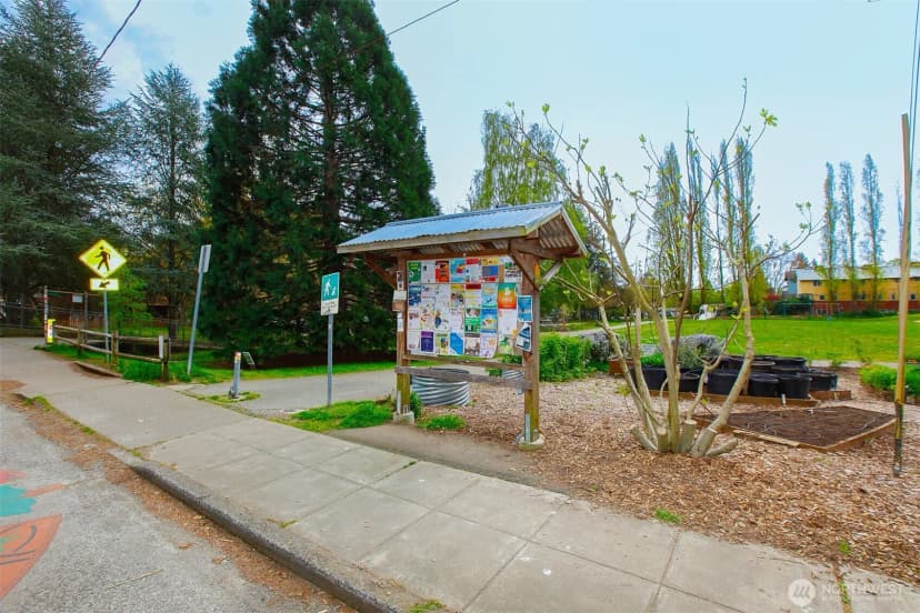 Property photo for 6525 23rd Avenue Ne, Seattle photo 36