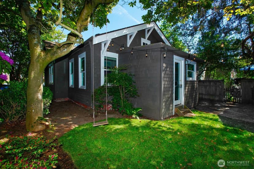 Property photo for 6525 23rd Avenue Ne, Seattle photo 29