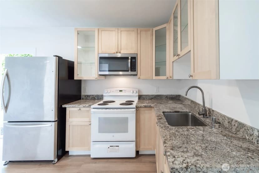 Property photo for 20915 80th Place W, Edmonds photo 28