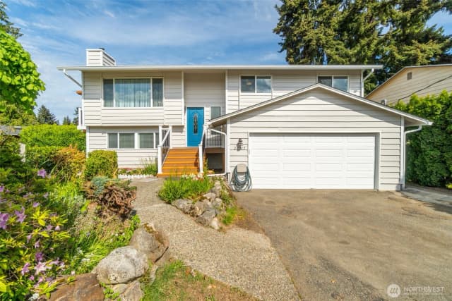 Property photo for 20915 80th Place W, Edmonds photo 2