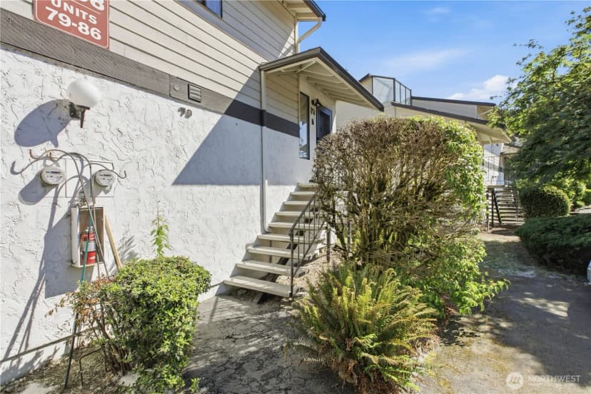 Property photo for 1808 Maple Lane #79, Kent photo 2
