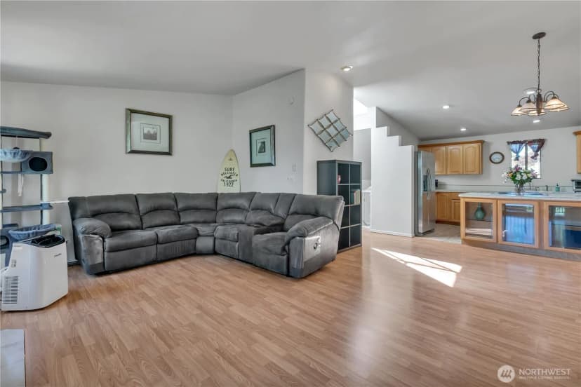 Property photo for 1808 Maple Lane #79, Kent photo 7
